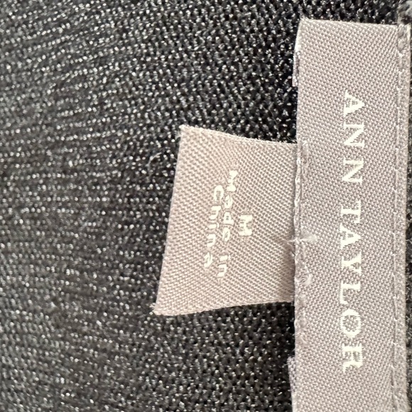 🔥🌞Ann Taylor Cropped Black Tie-Front Cardigan - Picture 4 of 6